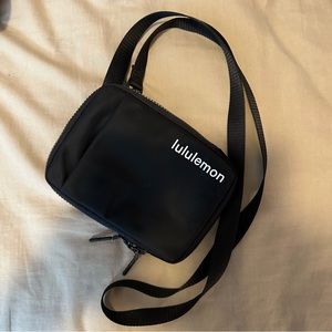 Lululemon Easy Access Crossbody Bag 1.5L